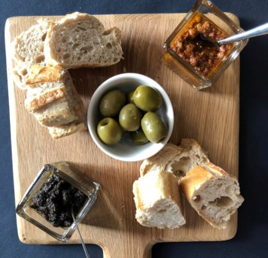 tapenade 550 x 530